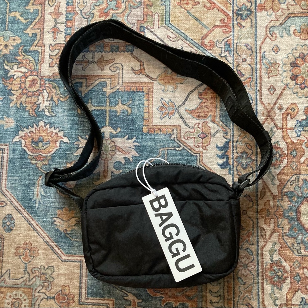 Baggu Camera Bag NWT